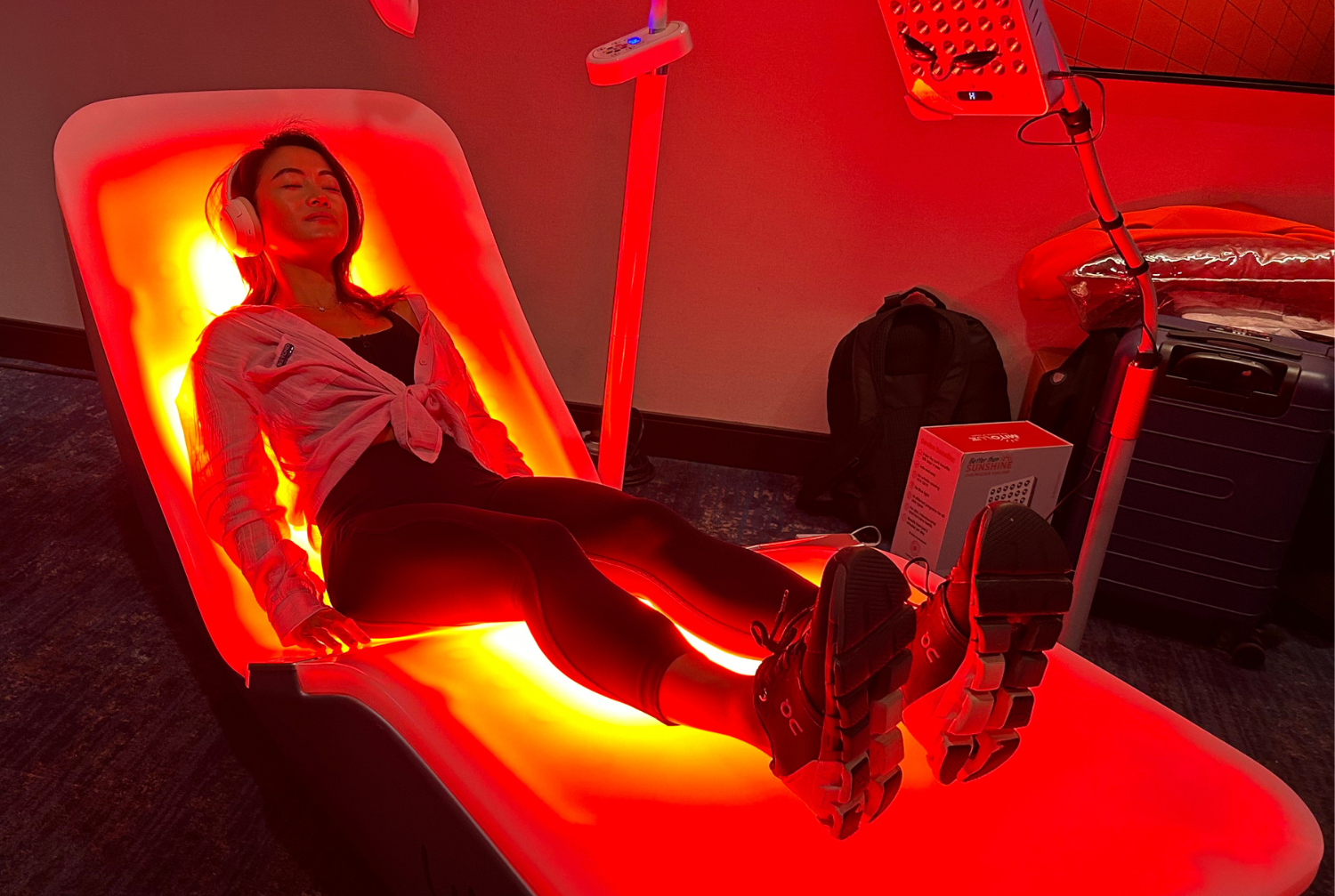 Combining Ergonomics and Red Light Therapy: The Energy Lounger Advantage