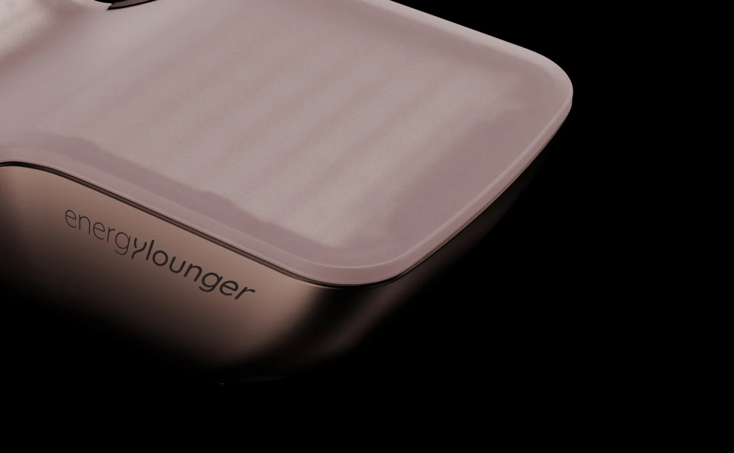 Energy Lounger product no close-up shot dark background par.